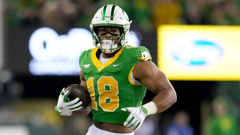 Mock Draft Delivers Superstar Oregon TE Kenyon Sadiq to Bucs Mock Draft Delivers Superstar Oregon TE Kenyon Sadiq to Bucs