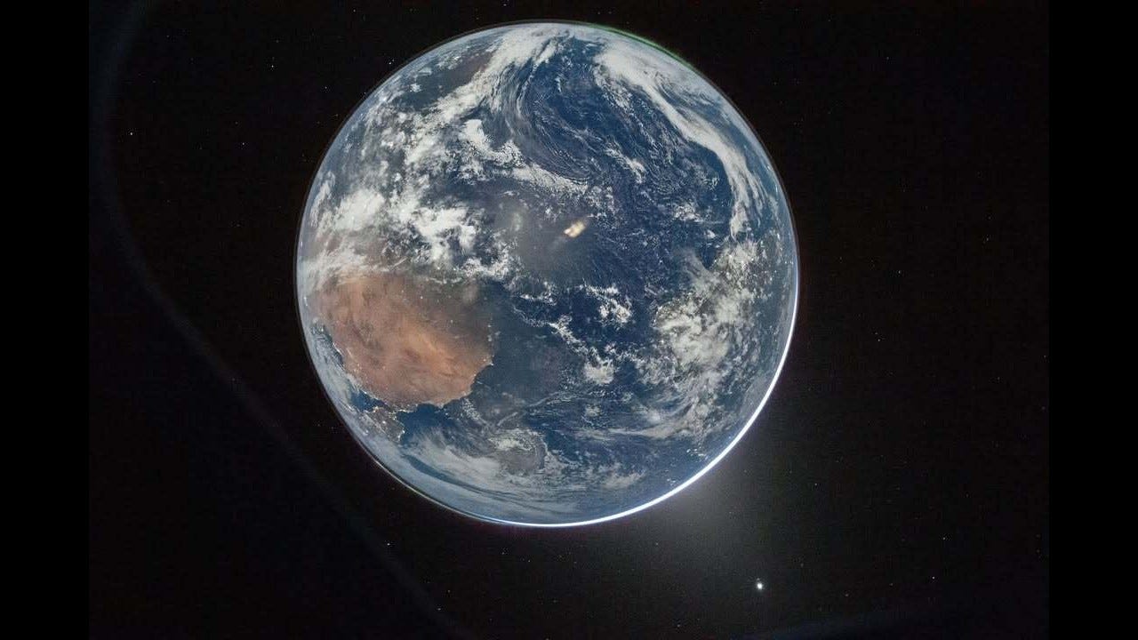 Artemis 2 astronauts see Earth in the rear-view mirror photo of the day for  April 3, 2026 | Space