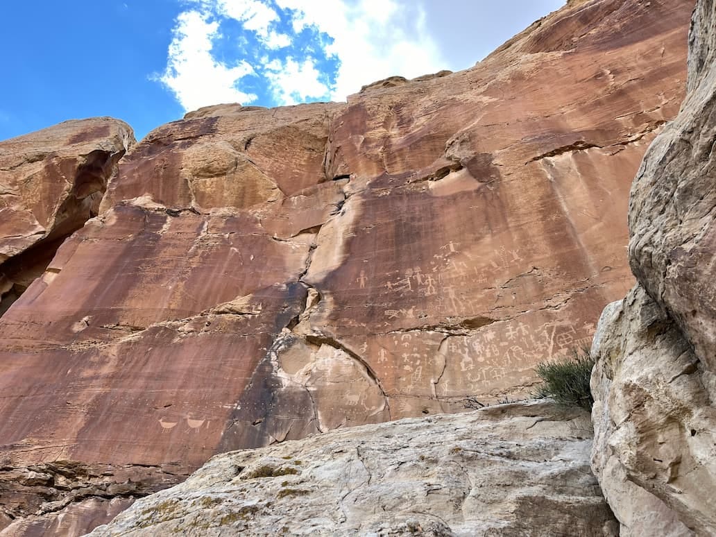 Petroglyphs on cliffs in the Hopi reservation Petroglyphs on cliffs in the Hopi reservation