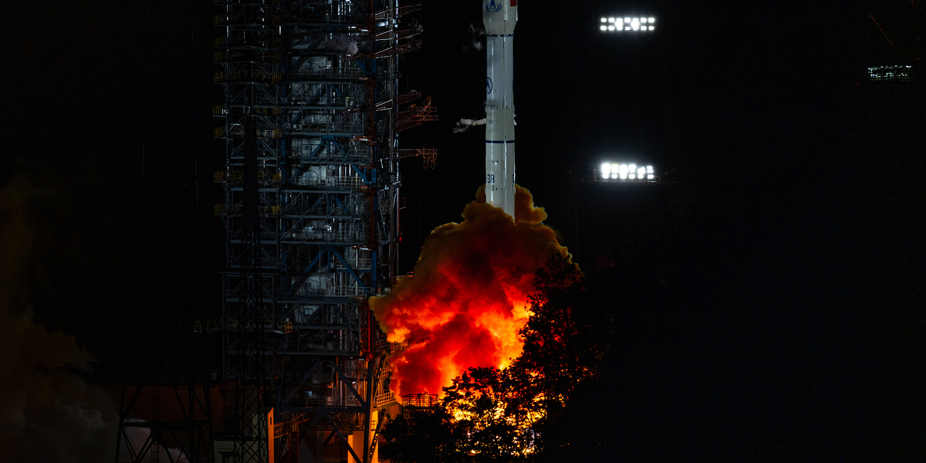 China's Tianwen-2 Asteroid Sample Return Mission Blasts Off! [Long March 3B/E Y110]