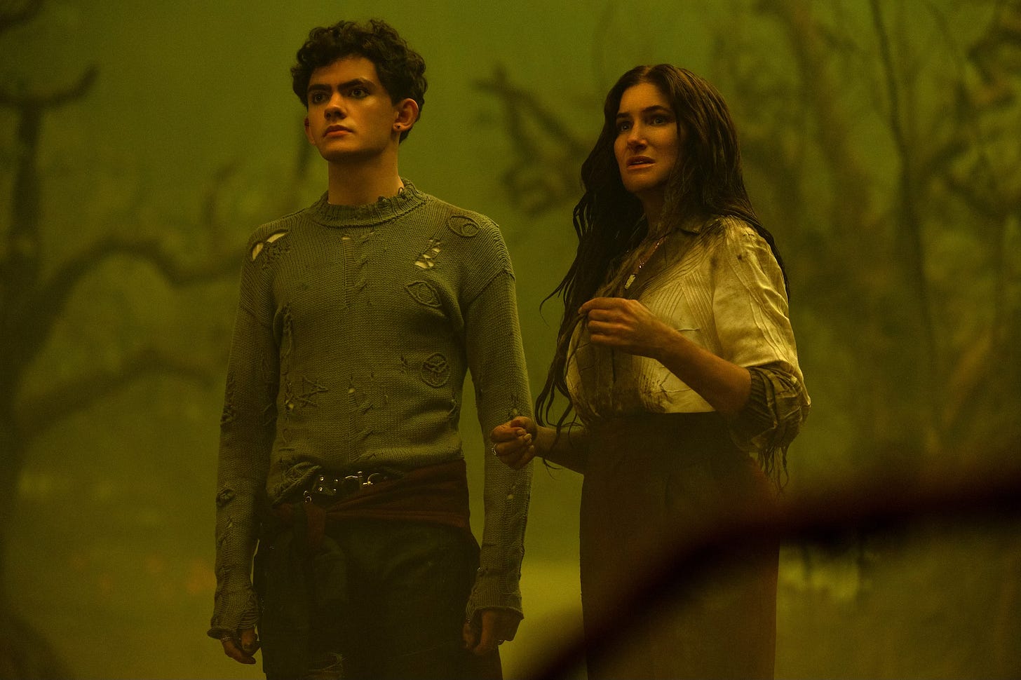 Billy Maximoff (Joe Locke) and Agatha Harkness (Kathryn Hahn) in Agatha All Along Billy Maximoff (Joe Locke) and Agatha Harkness (Kathryn Hahn) in Agatha All Along