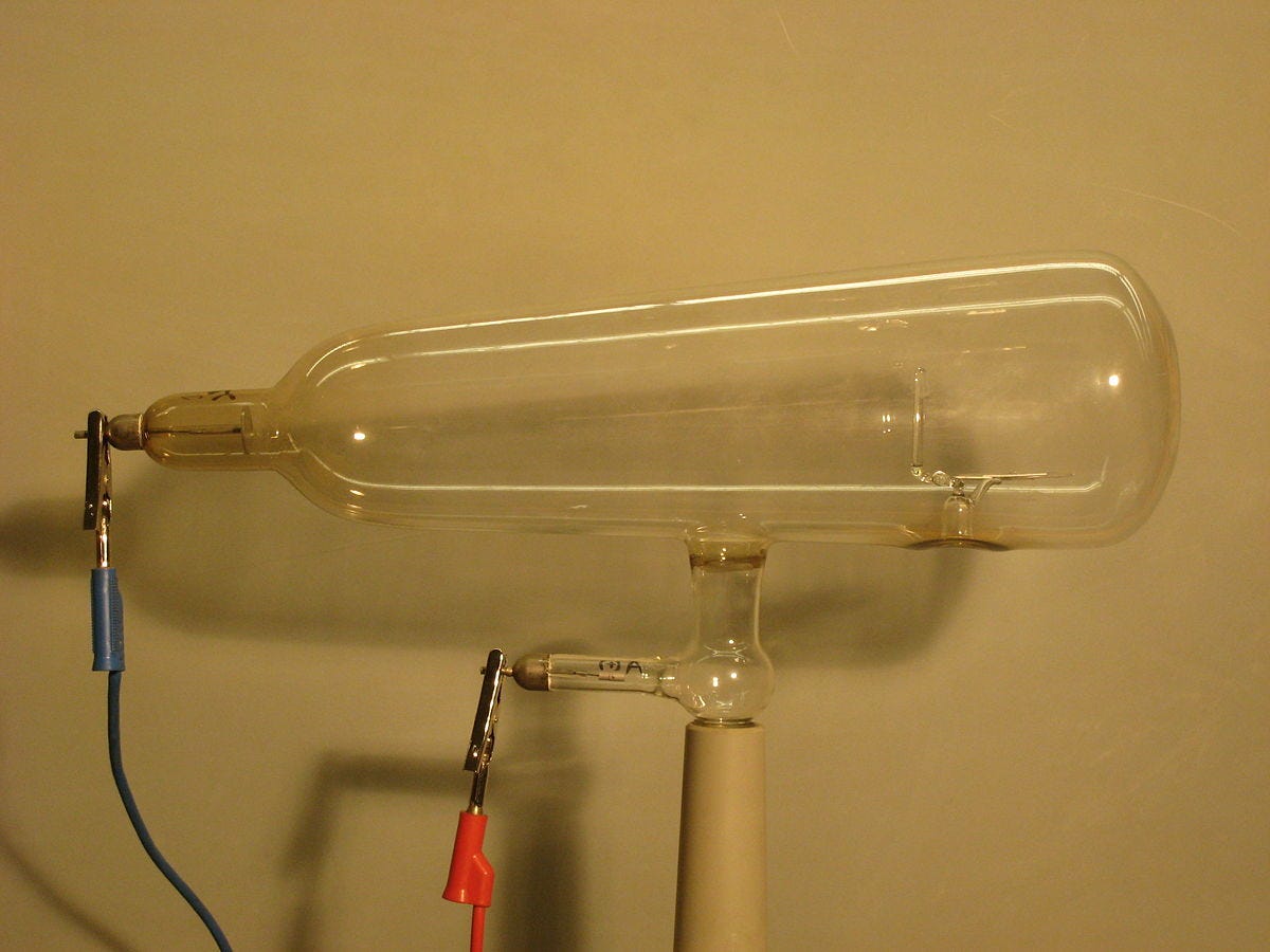 1200px-crookes_tube-not_in_use-lateral_view_prpnrc2b002