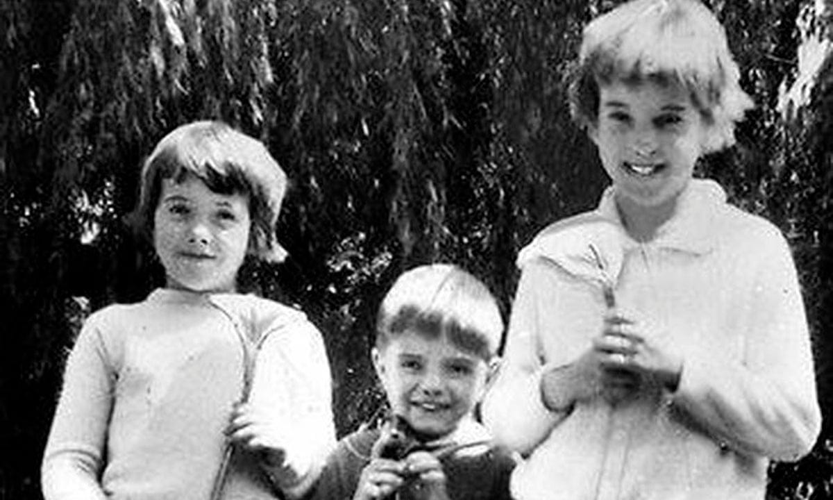 Beaumont children: police call off dig after finding only animal bones | Adelaide | The Guardian Beaumont children: police call off dig after finding only animal bones | Adelaide | The Guardian