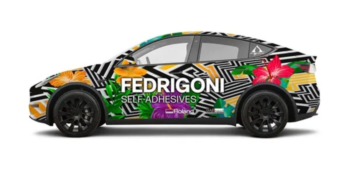 Roland DGA’s TrueVIS XG-640 drew wraps attention at SEMA 2025