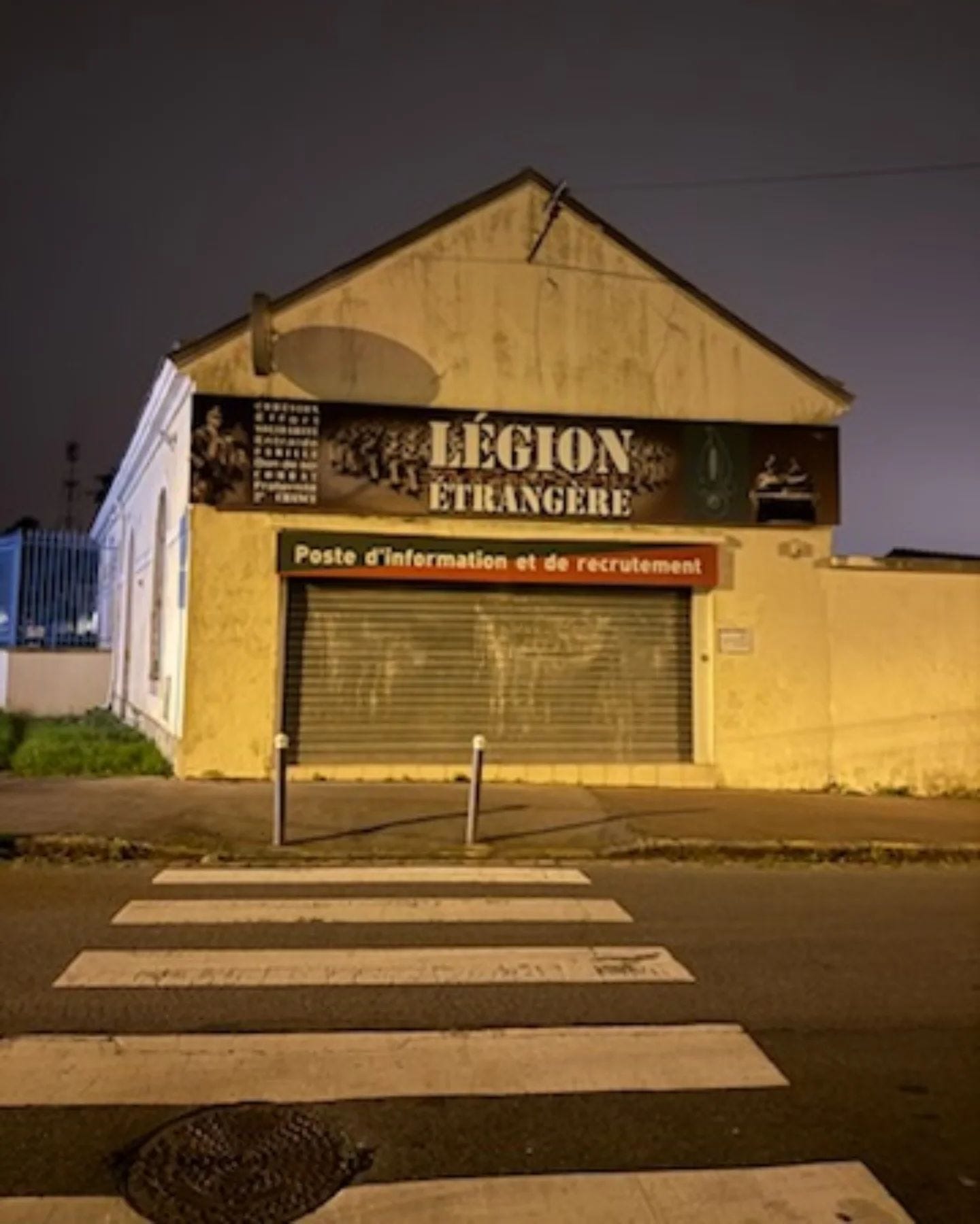 Peut être une image de texte