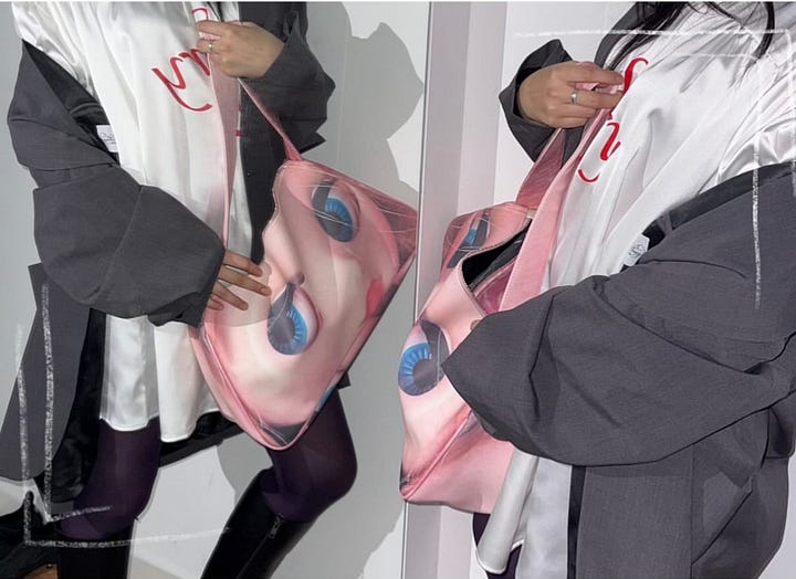 バッグ IM SORRY by Petra Collins Blythe Bag Shop SSENSE Exclusive Pink JennyFax Edition Blythe Doll