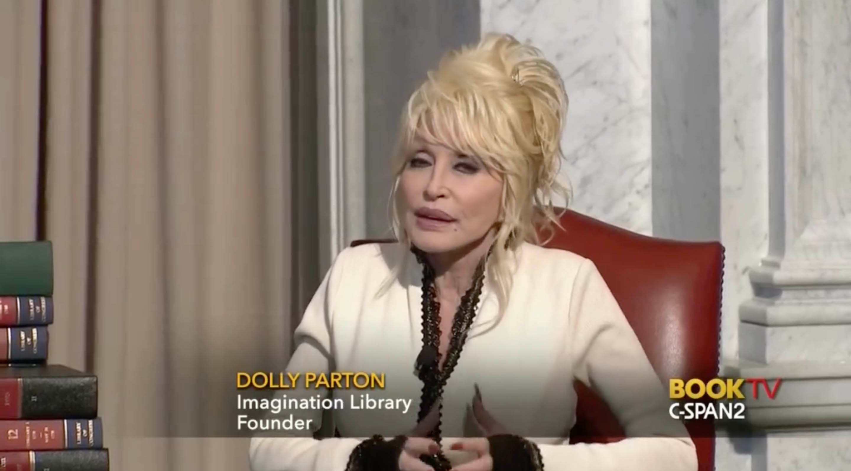Dolly Parton - Country Music Hall of Fame and Museum, image size:2880x1595