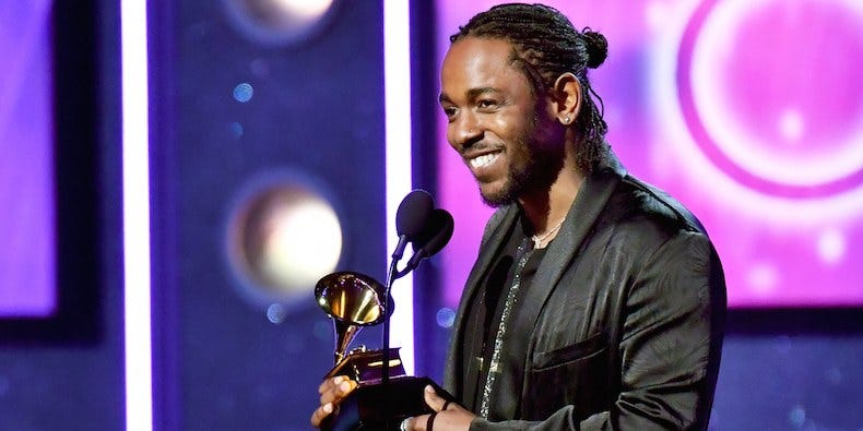 kendrick lamar winning grammy award 2018 kendrick lamar winning grammy award 2018