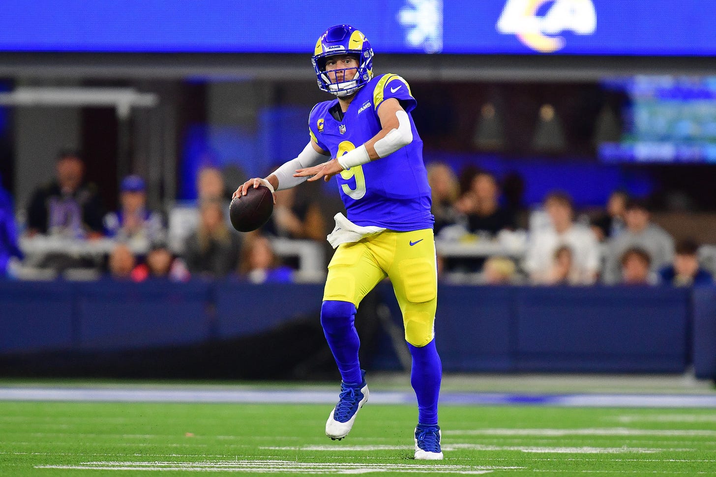 Matthew Stafford leading Rams' playoff push, while Giants sort out QB  position | Reuters