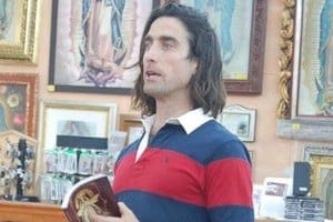 De acuerdo con registros oficiales, Rivara nació el 24 de junio de 1973 y tuvo domicilio en la calle Río de Janeiro, en la localidad de Castelar, provincia de Buenos Aires. De acuerdo con registros oficiales, Rivara nació el 24 de junio de 1973 y tuvo domicilio en la calle Río de Janeiro, en la localidad de Castelar, provincia de Buenos Aires.