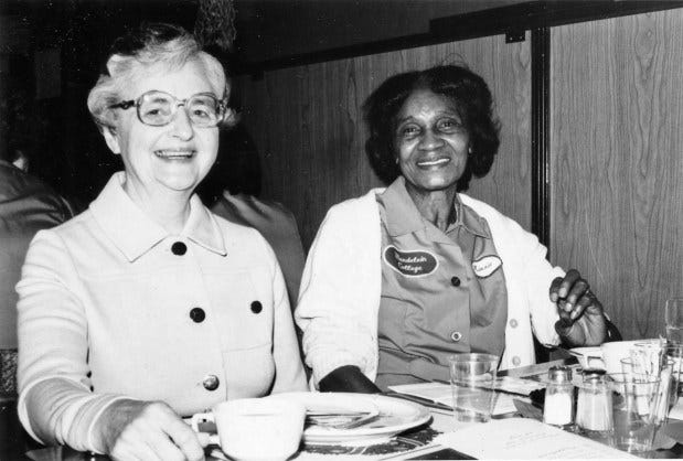Sister Jean dies: Longtime Loyola team chaplain was 106