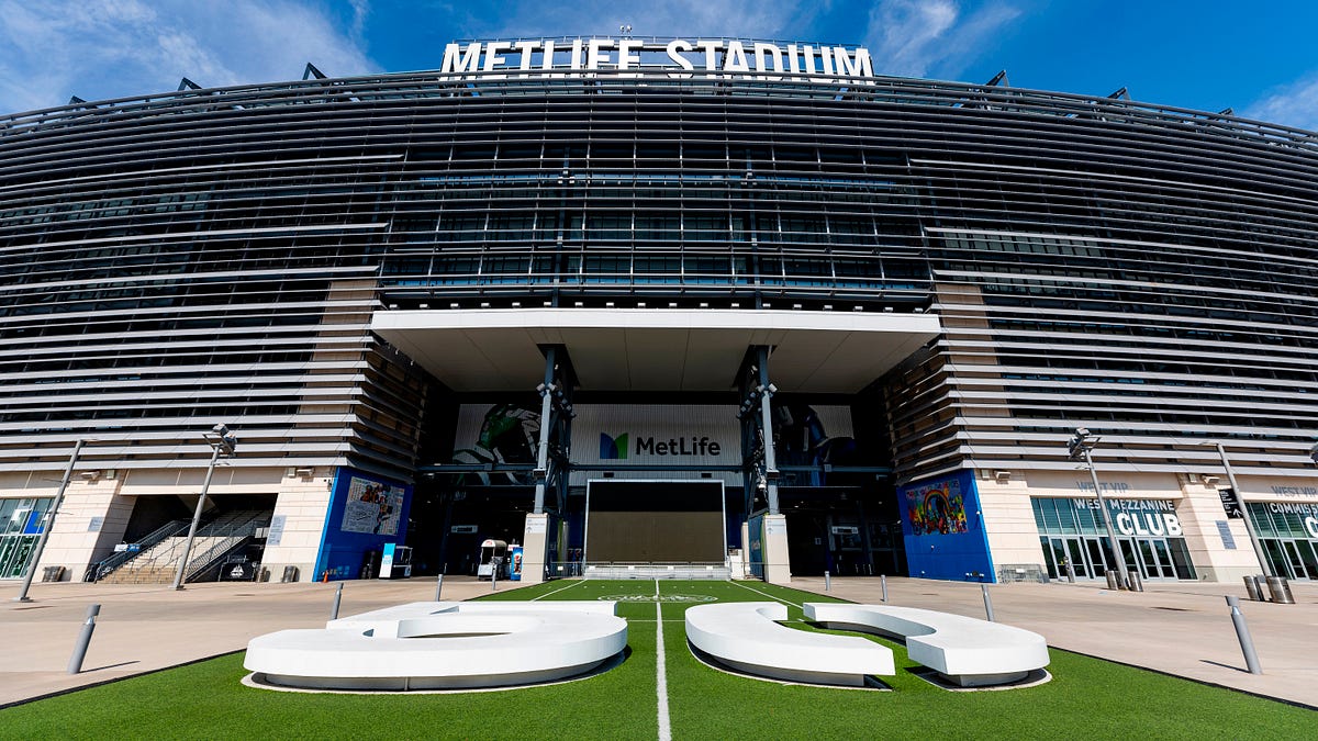 Soccer Monday: FIFA under investigation over World Cup tickets