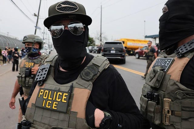 r/politics - ICE probes voting groups, infiltrates anti-ICE crews in election crackdown r/politics - ICE probes voting groups, infiltrates anti-ICE crews in election crackdown