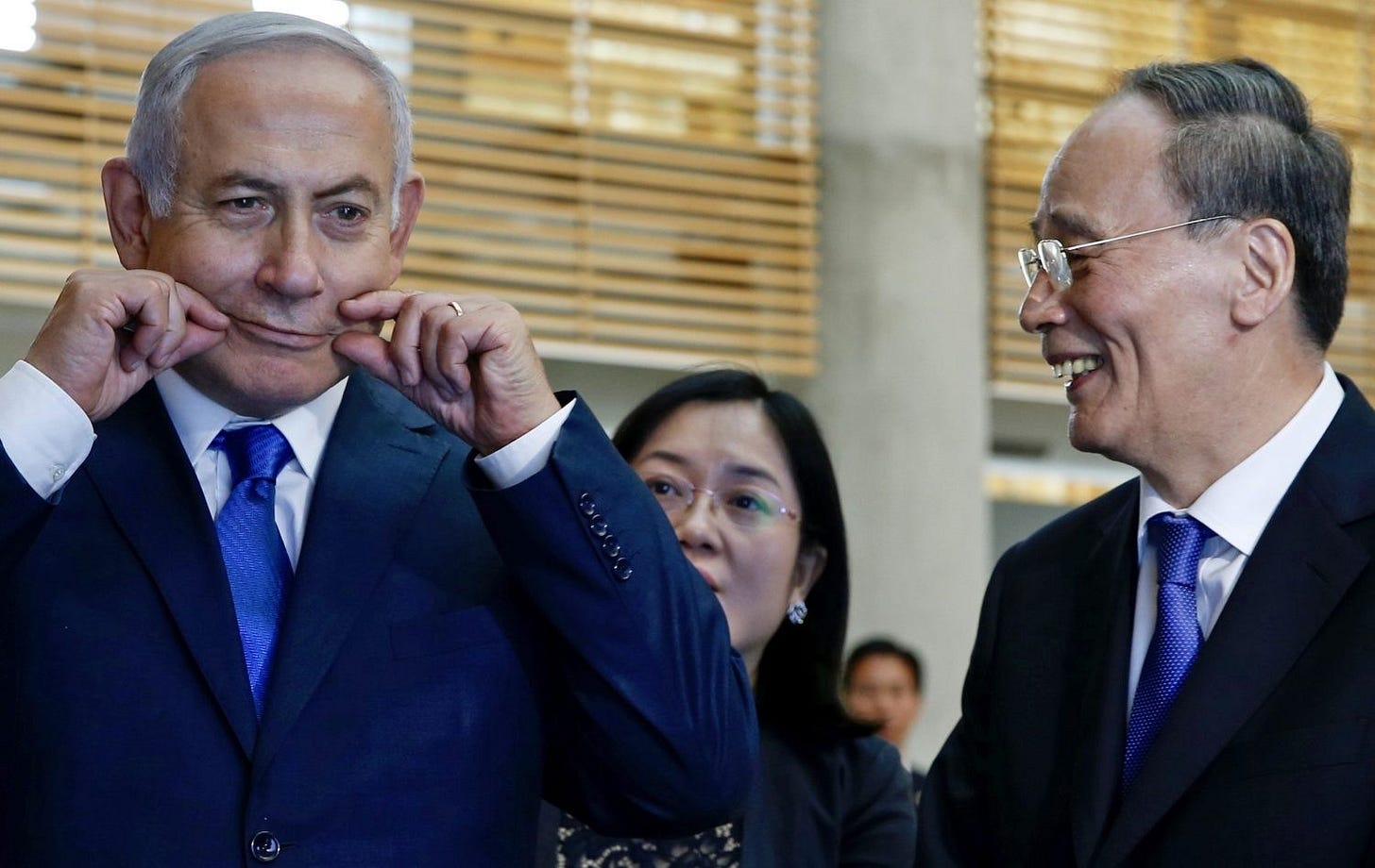 Chinese Vice President Wang Qishan and Israeli Prime Minister Benjamin Netanyahu during their tour of the Israeli Innovation Summit in Jerusalem, Oct  24, 2018.