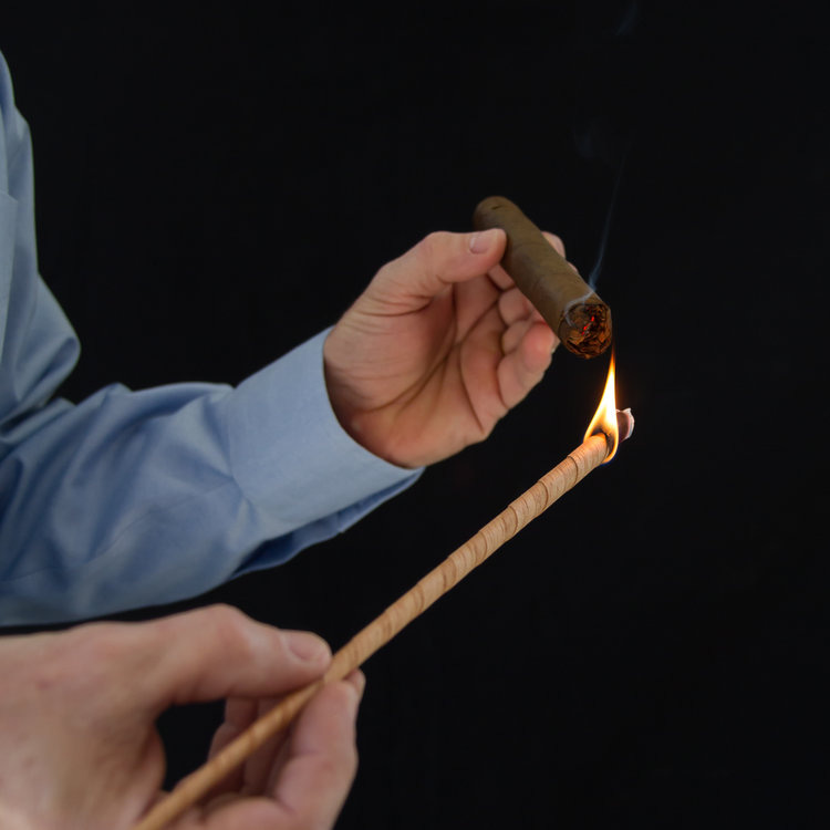 Lighting Darkfire Cigar Spills.jpg Lighting Darkfire Cigar Spills.jpg