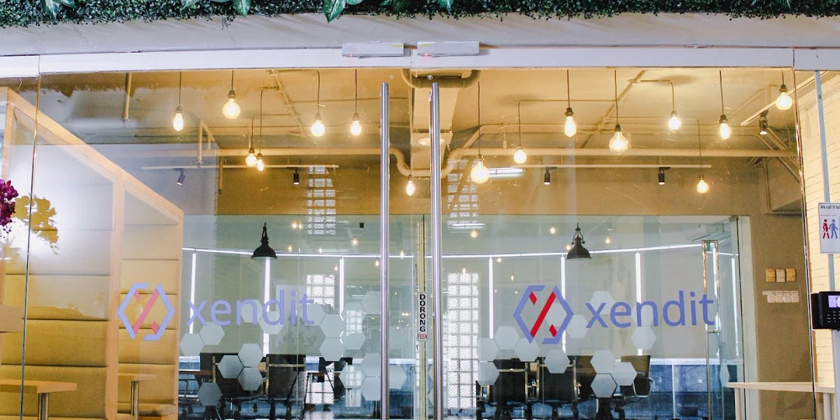 Xendit acquires Payex 🇲🇾, Danantara targets $10B deployment💰, Fintech governance faces wake-up call ⚖️