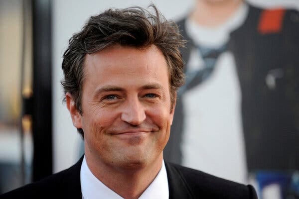Matthew Perry Is Mourned by Friends and Colleagues - The New York Times