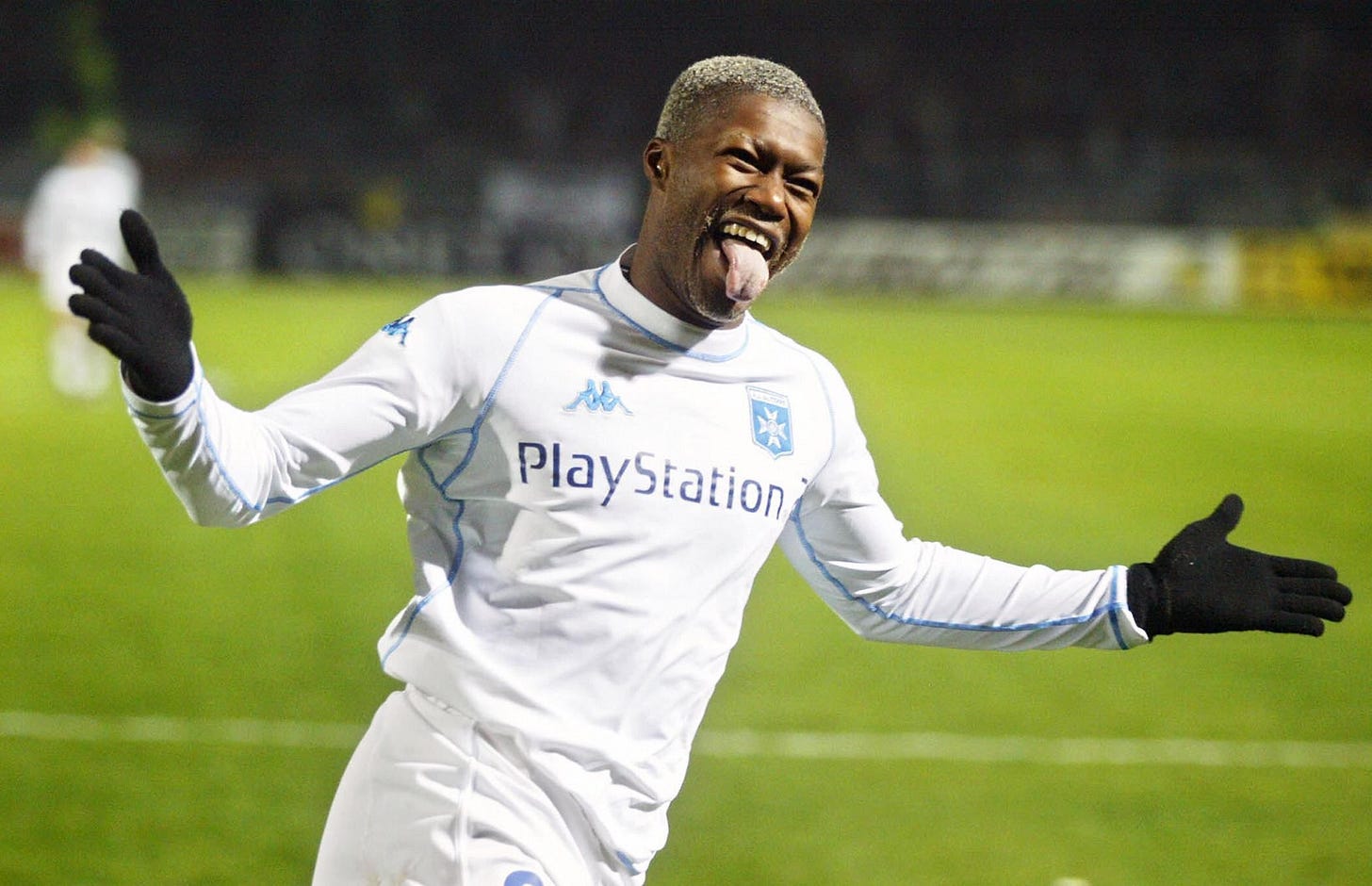 auxerres-forward-djibril-cisse-celebrat.jpg