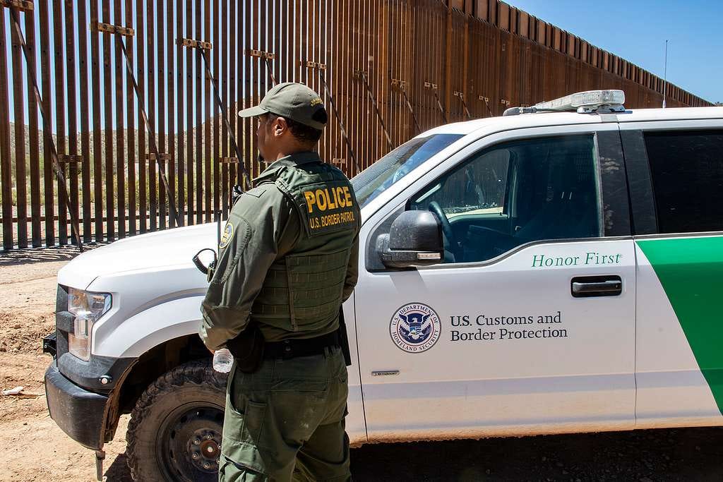 A U.S. Border Patrol agent stands watch as U.S. Army - PICRYL - Public Domain Media Search Engine Public Domain Search A U.S. Border Patrol agent stands watch as U.S. Army - PICRYL - Public Domain Media Search Engine Public Domain Search
