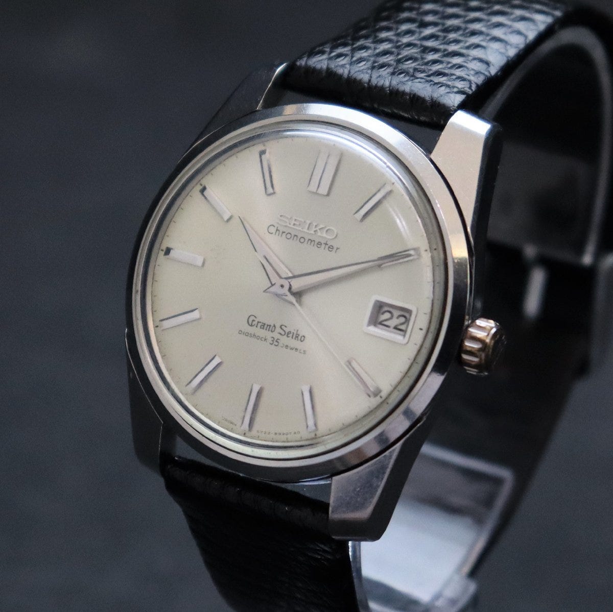 rare GRAND SEIKO Grand Seiko chronometer second 43999 manual winding GS self data 35 stone 1964 lion medallion date men's