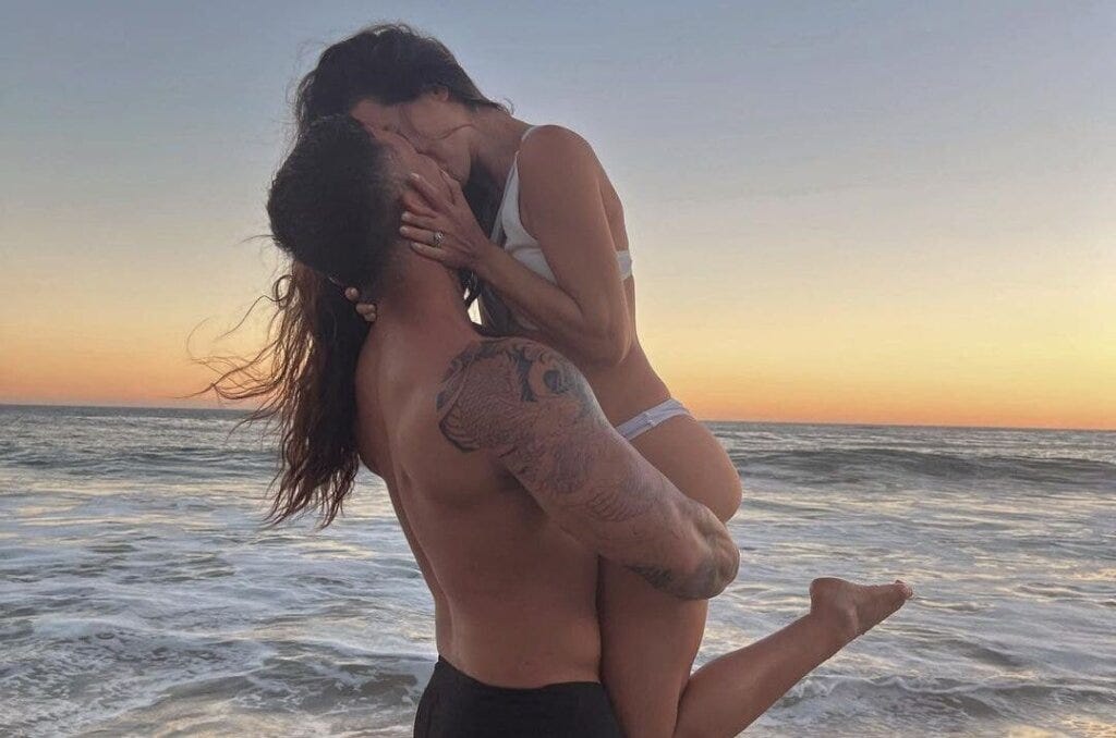 Sugar baby with sugar daddie from Australia