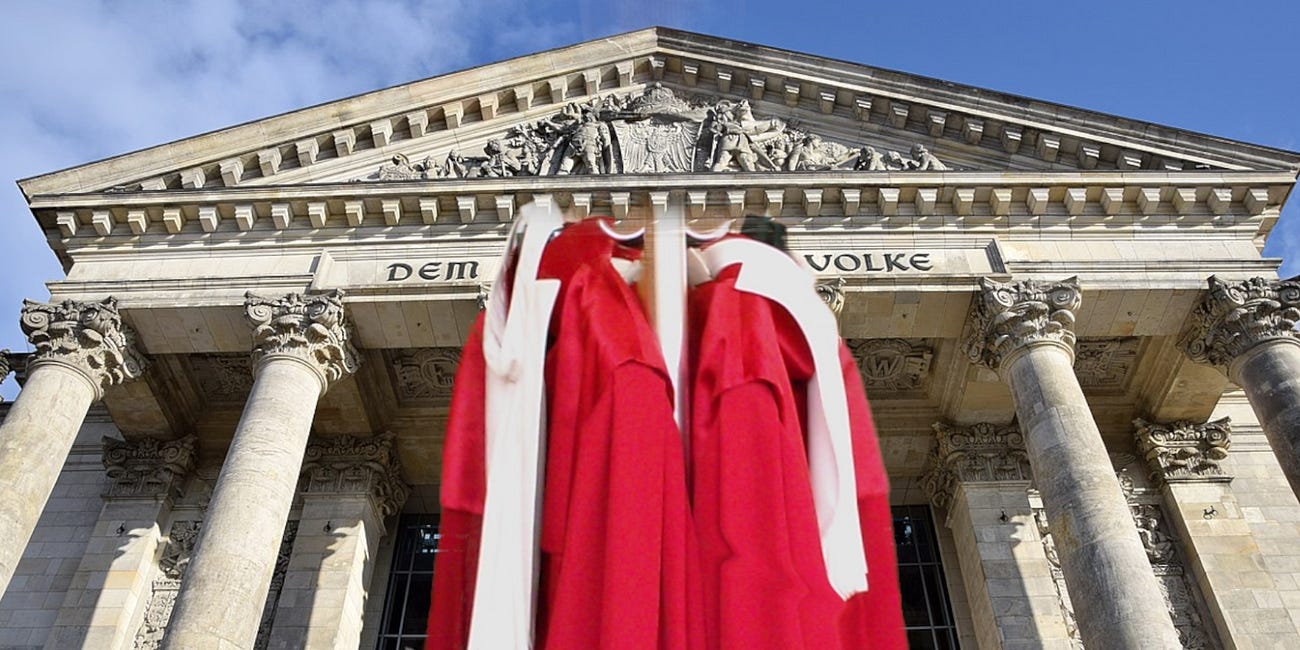 Audiotext: Der kommende Kampf um die Gerichte