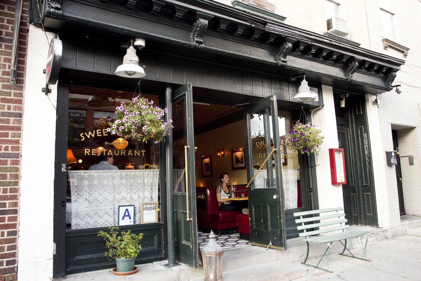 Sweetwater Tavern | Bars in Williamsburg, New York