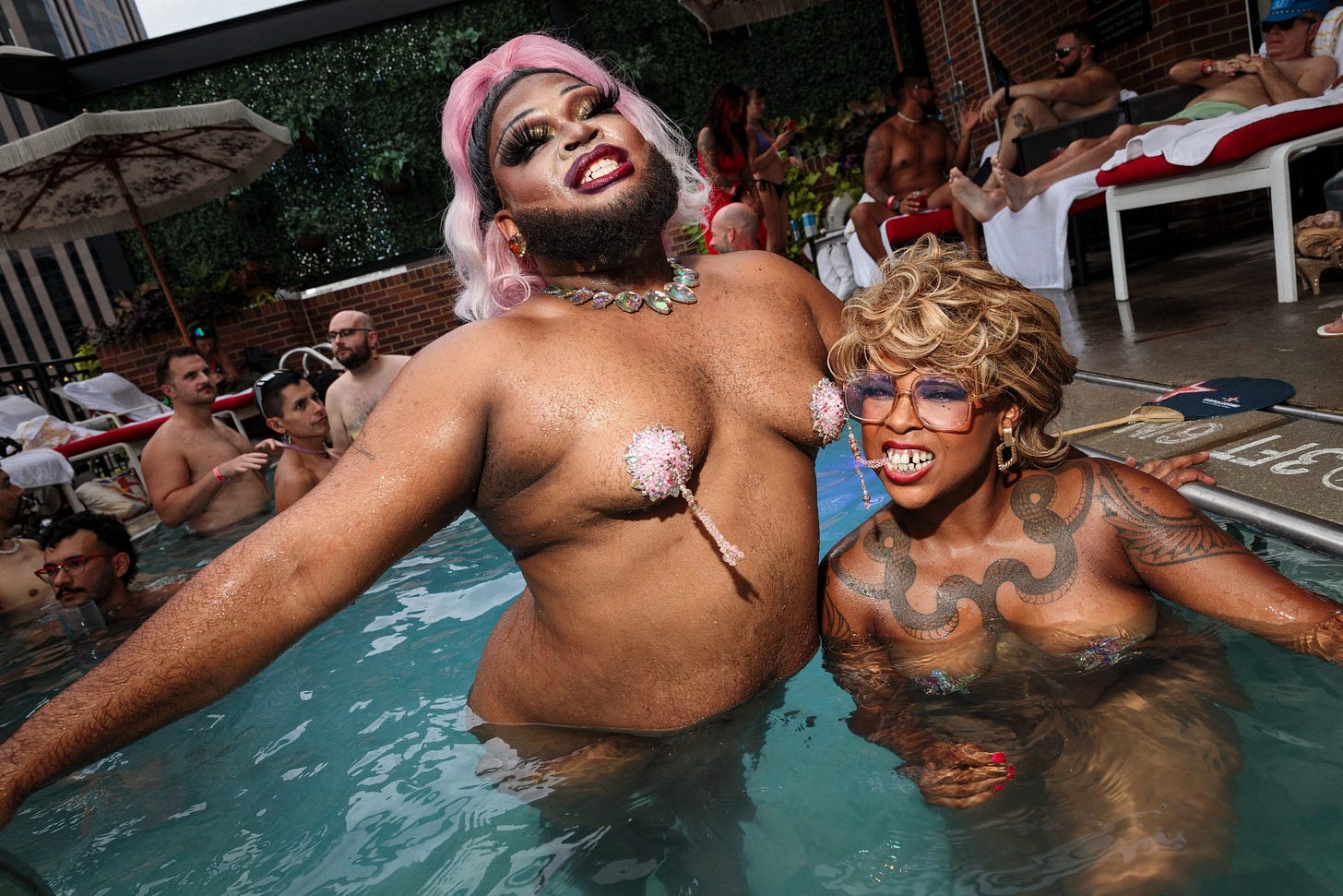 Qween Quan with La Reina, No.1 and No. 2 TOP 50 debuts, by Leone Julitte.