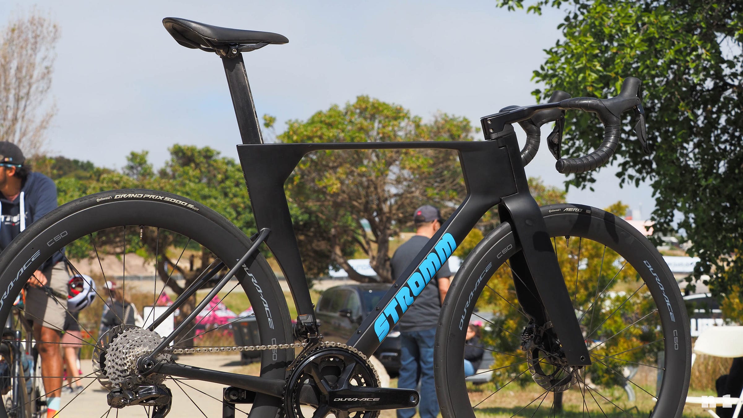 Stromm Cycles RAKTT aero road racing bike