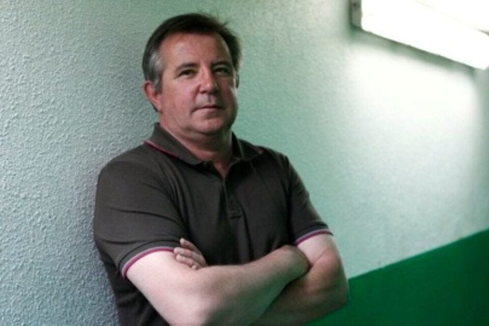 Patrice Lecornu, formé aux PTT Caen (Calvados) avant de devenir international aux côtés de Michel Platini, est décédé ce mardi 3 octobre 2023.