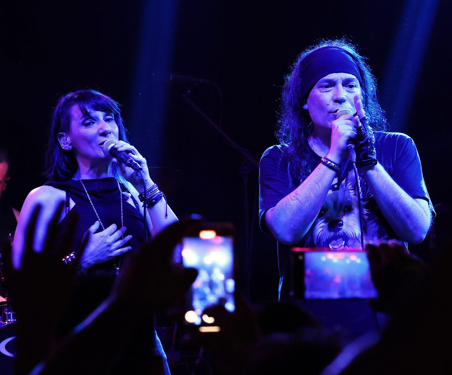   Patricia Tapia y Javier “Zeta” Domínguez en vivo en Asunción.  