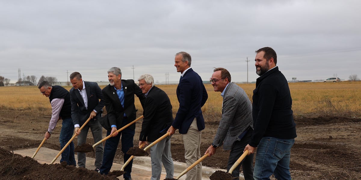 Diverging diamond groundbreaking marks Sioux Falls, Tea project that is years in the making