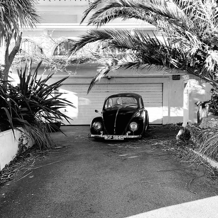 When colour is the pobvious choice how can you make it work in black and white? The different processes of the the original colour image, firstly in a neutral way, then with a blue filter and finally a red filter change the mood and feel of the images 