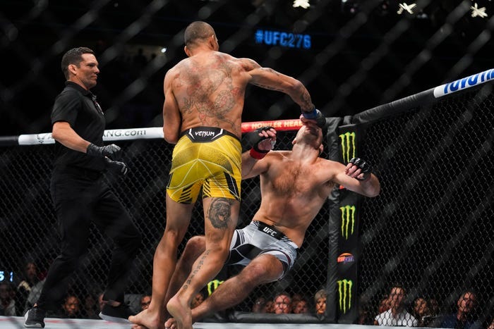 UFC 276: Alex Pereira Produces Best KO With Sean Strickland Finish