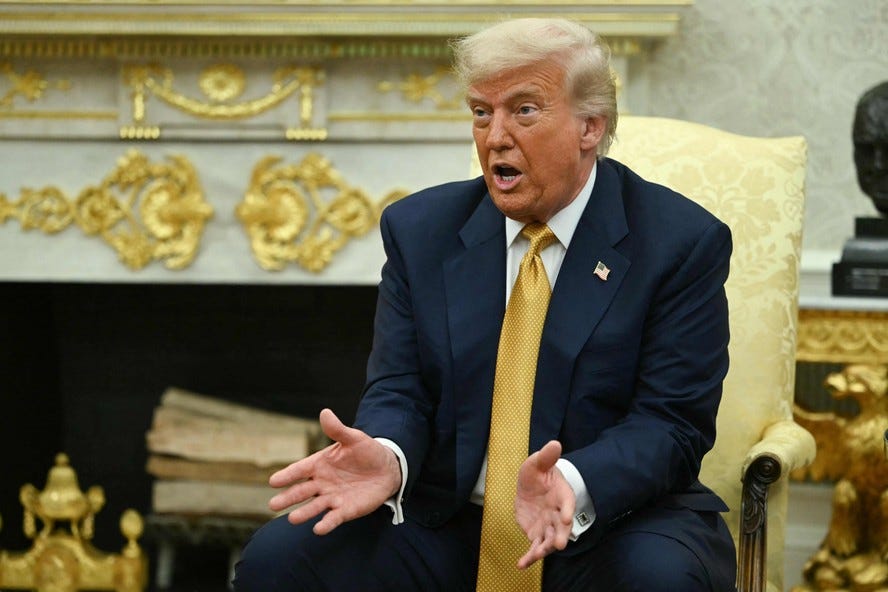 Trump anuncia plano de IA para tornar EUA líder mundial na tecnologia