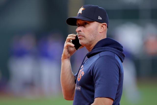 Houston Astros set to name bench coach Joe Espada manager, succeeding Dusty  Baker - Yahoo Sports