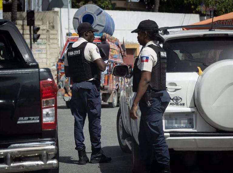 File - Haitian police officers in the capital Port-au-Prince. - JOSE A. IGLESIAS / ZUMA PRESS / CONTACTOPHOTO