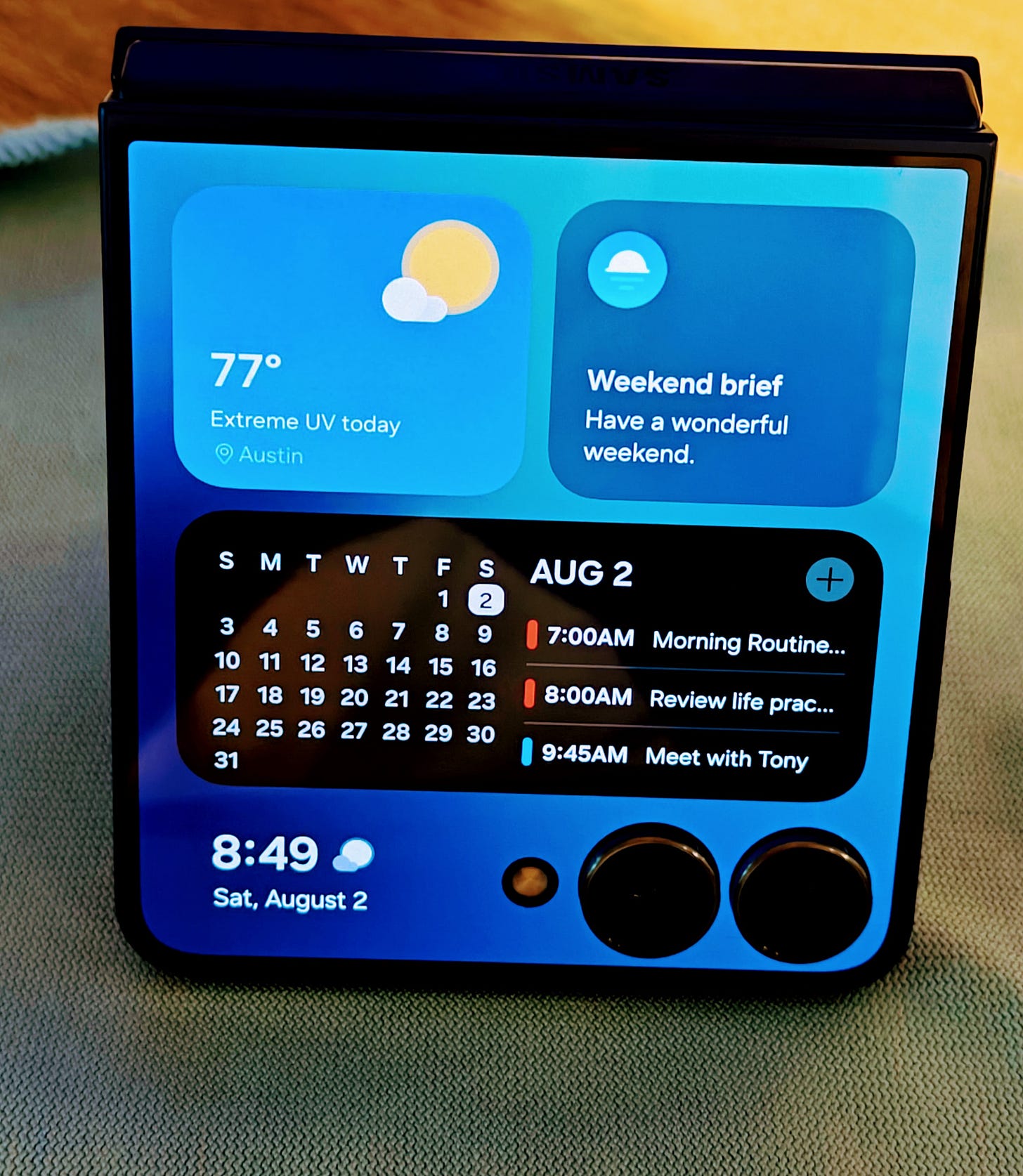 Galaxy Z Flip 7 Cover Screen