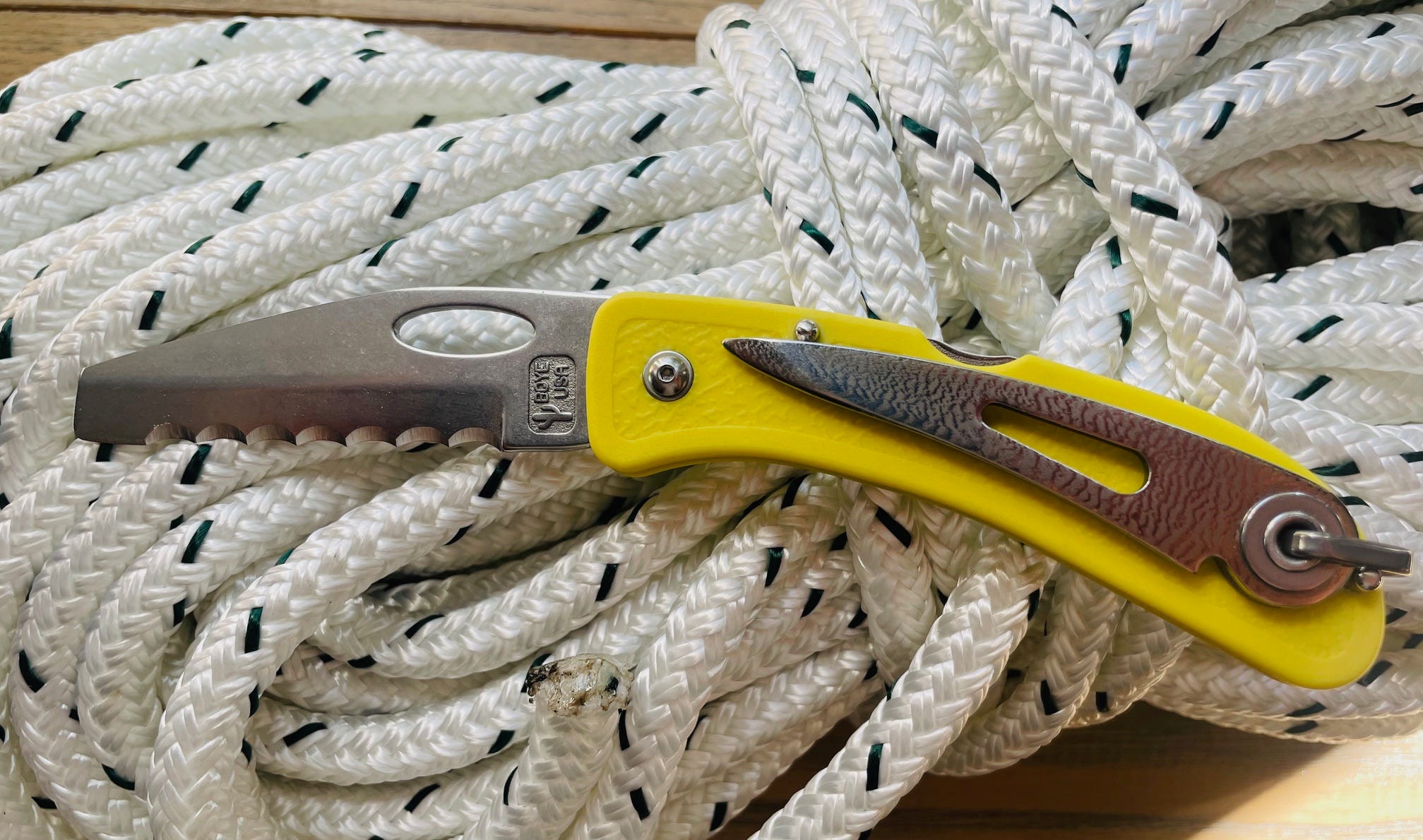 Boye Boating & Rescue Knife Review and Giveaway!