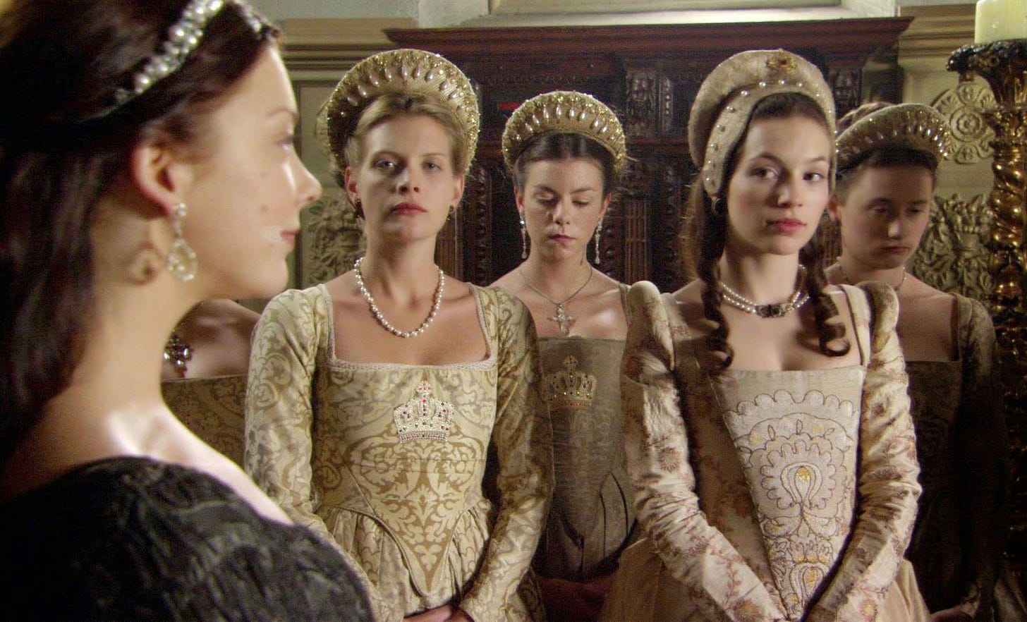 Historical dresses, Lady in waiting, Anne boleyn