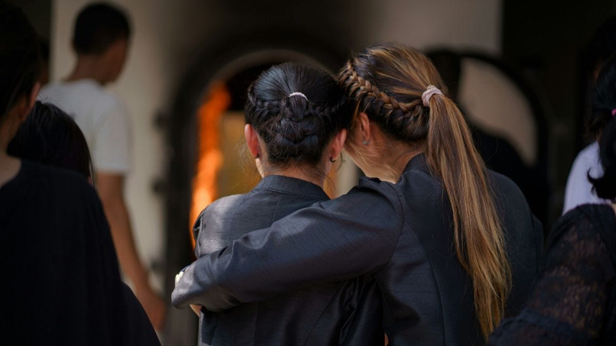 CBS moffelt 10.000 extra overledenen weg in het overzicht van 2025: 'Expres gebeurd'