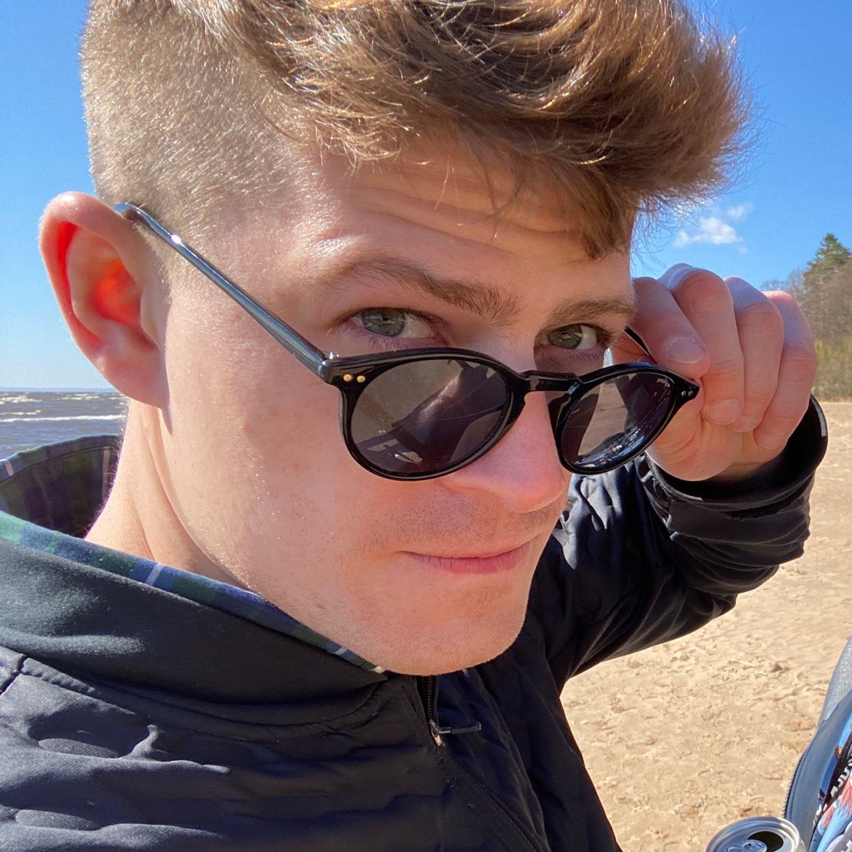Substack profile picture for @amigo