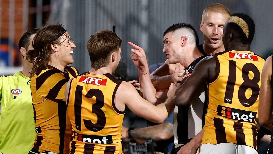 Collingwood Pies hang on against Ginnivan's surging Hawthorn Hawks Collingwood Pies hang on against Ginnivan's surging Hawthorn Hawks