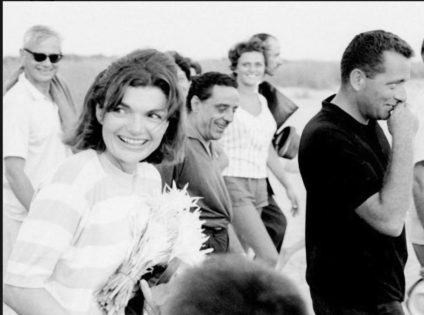 Saucing That Secret Service Goss - by Alexis Coe, image size:1390x1034