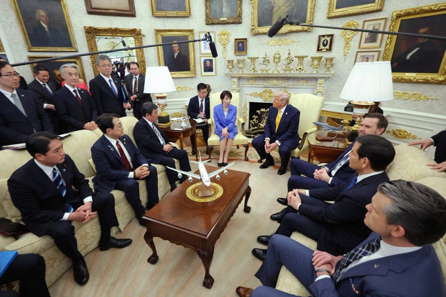 Prime Minister Sanae Takaichi and U.S. President Donald Trump along with Japanese and U.S. senior officials in the White House in Washington on Thursday Prime Minister Sanae Takaichi and U.S. President Donald Trump along with Japanese and U.S. senior officials in the White House in Washington on Thursday
