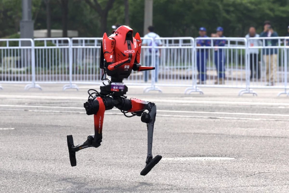 There was no stopping Lightning – nor the Honor team, which took the top three spots with its humanoid models