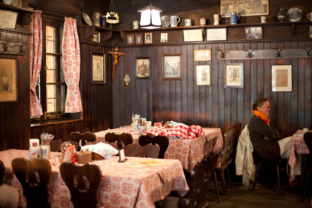 Nürnberger Bratwurst Glöckl am Dom • Smart Travelling