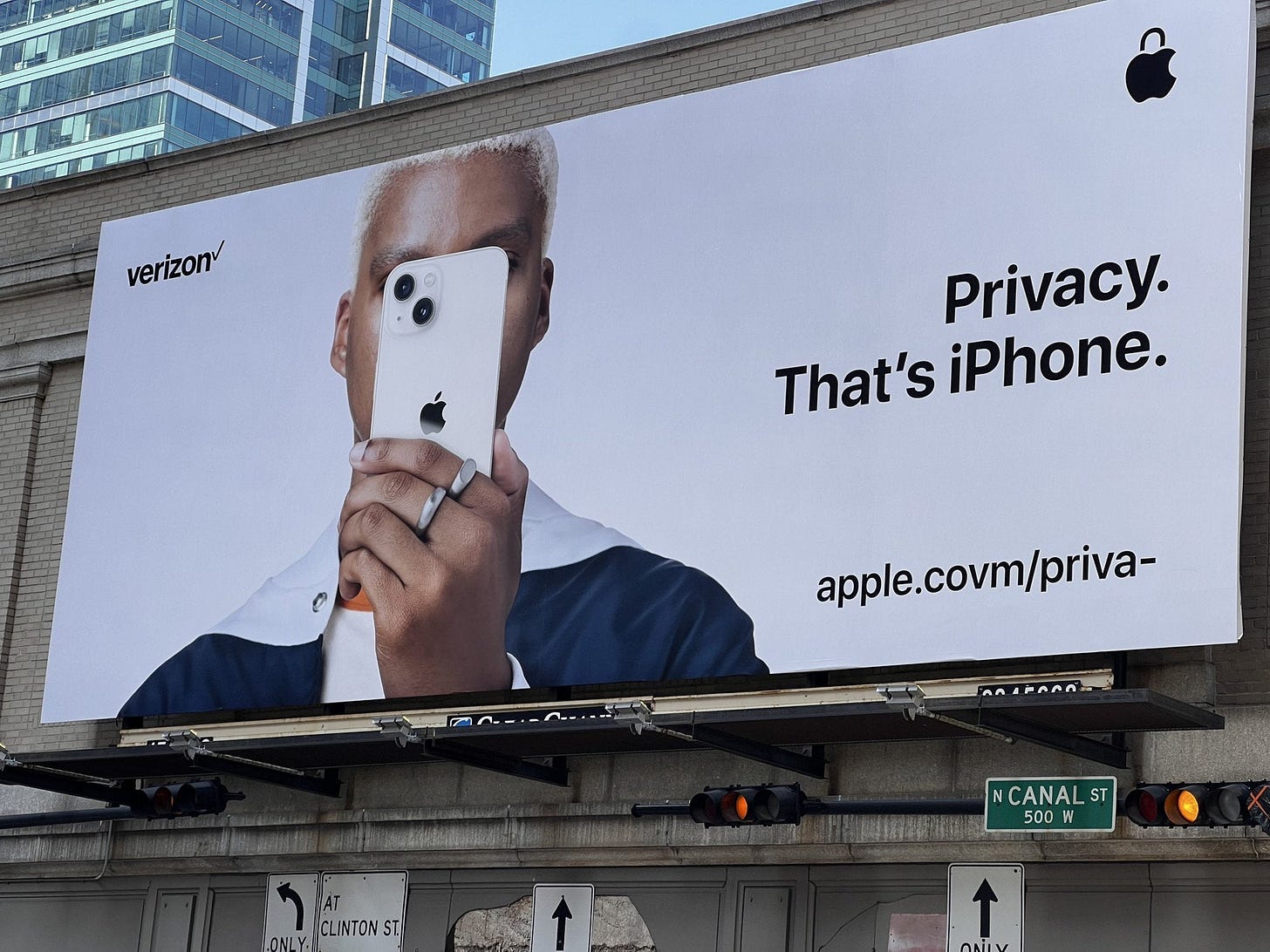An unfortunate ad to have a typo with a Sketchy URL. Seriously did nobody  look at it? : r/mildlyinteresting