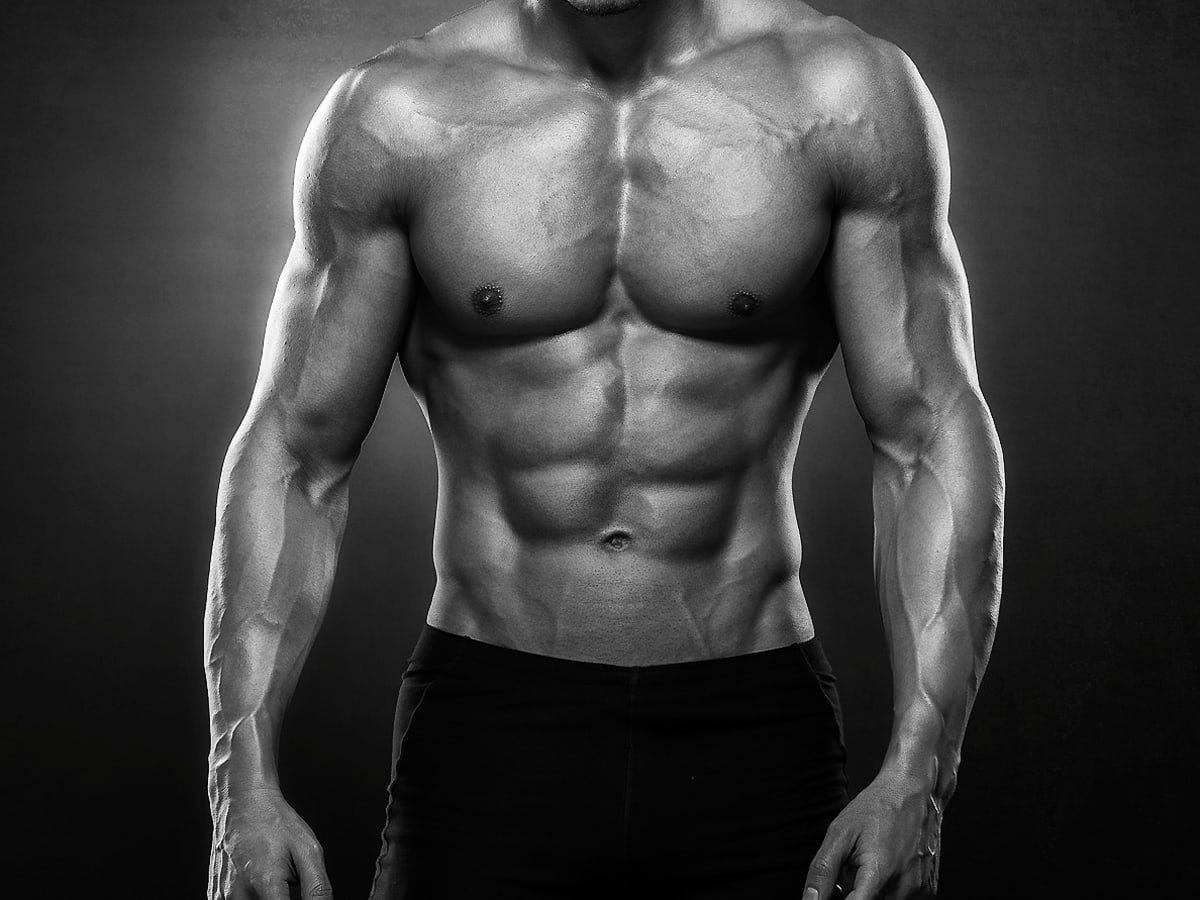 5 ways to look bigger than you really are - Men's Journal