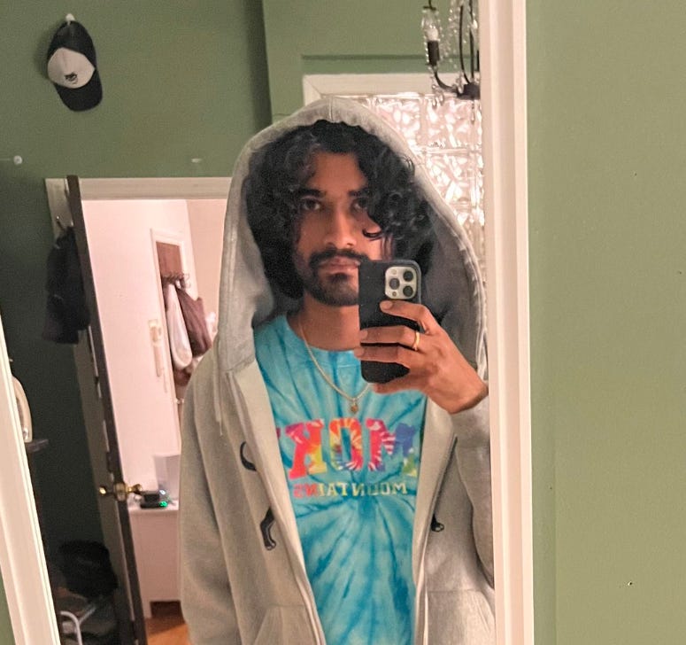 Mano Sundaresan mirror selfie